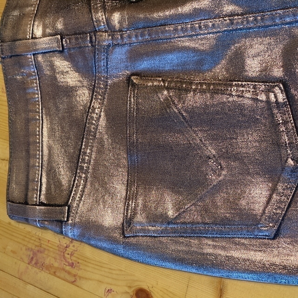 Upgrade Your Wardrobe with NWT Hudson Centerfold Skirt - The Ultimate Must-Have - Picture 8 of 14